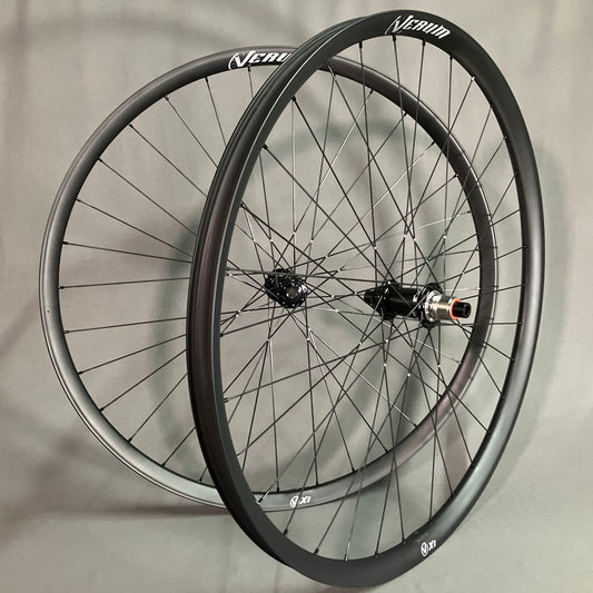 Verum X30 (32")